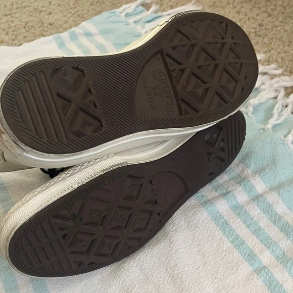 GOLD Converse RARE Metallic High Top Sneakers with Black Laces - Picture 9 of 9